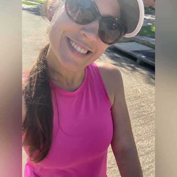 Meet your Posher, Jenny - Picture 4 of 5